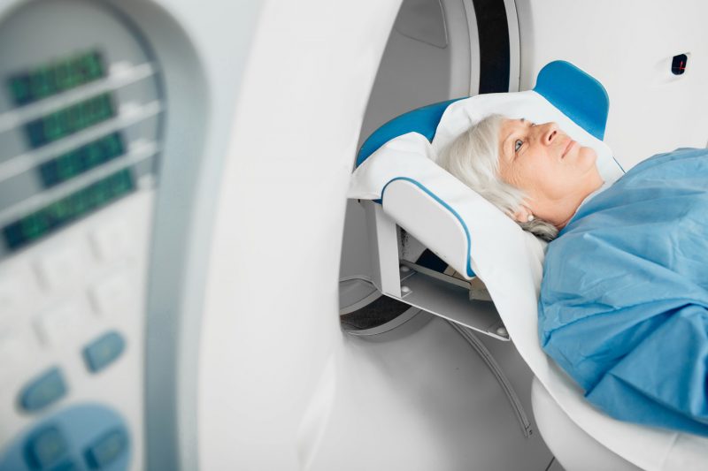 Tomografia komputerowa kręgosłupa szyjnego - jak przebiega, jak się przygotować